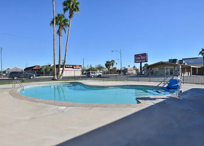 Crown Motel