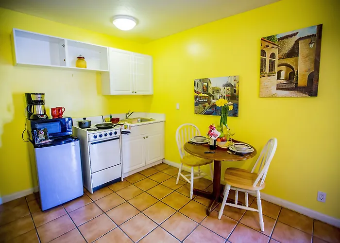Leucadia Beach Inn