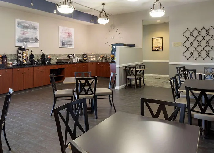 Grandstay Apple Valley