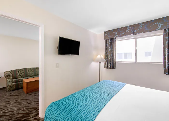 Howard Johnson Suites By Wyndham San Diego Chula Vista Bayfront