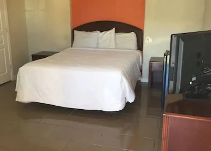 Classic Inn And Suites
