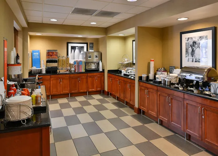 Hampton Inn & Suites Tacoma