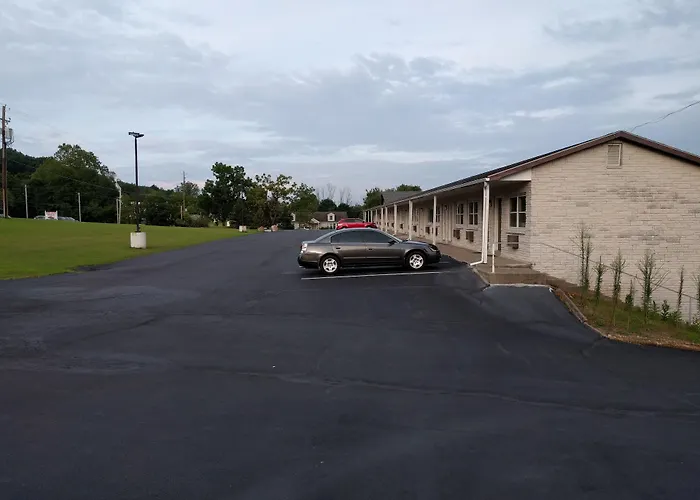 Knights Inn Pine Grove I-81 Exit 100