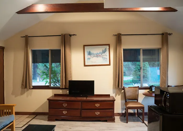 Dean Creek Resort