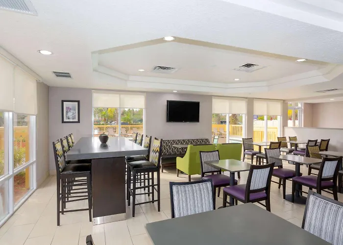 La Quinta By Wyndham Mobile - Daphne