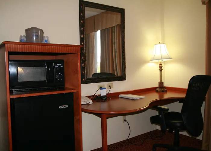 Hampton Inn & Suites Mccomb