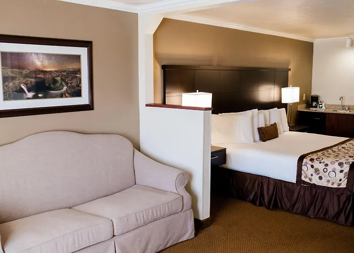 Ramada By Wyndham Moses Lake