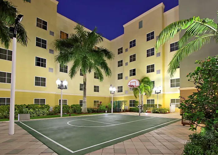 Homewood Suites By Hilton Miami - Airport West