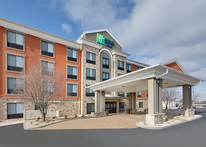 Holiday Inn Express & Suites Mitchell By Ihg