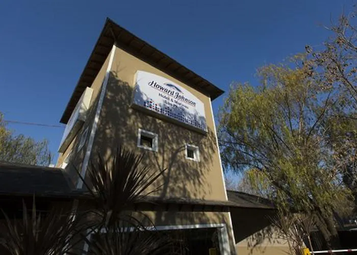 Howard Johnson Marinas & Resort