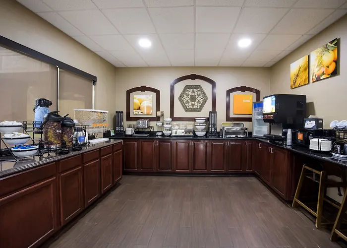 Comfort Inn & Suites Midway - Tallahassee West