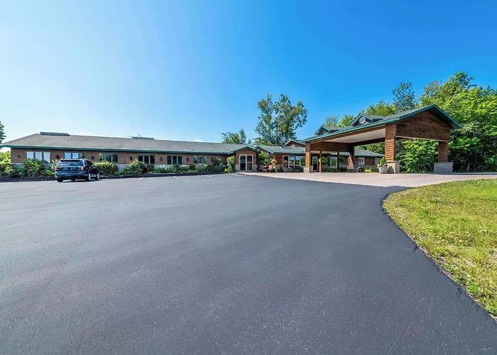 Quality Inn & Suites Munising