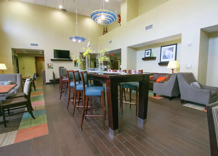 Hampton Inn & Suites Flowery Branch