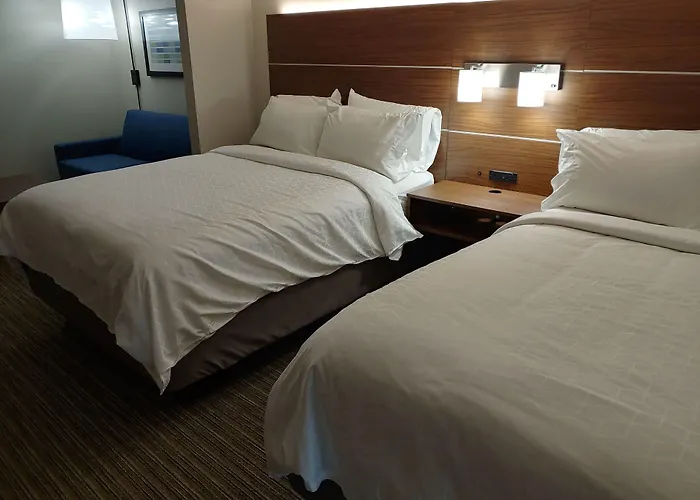 Holiday Inn Express & Suites Searcy By Ihg