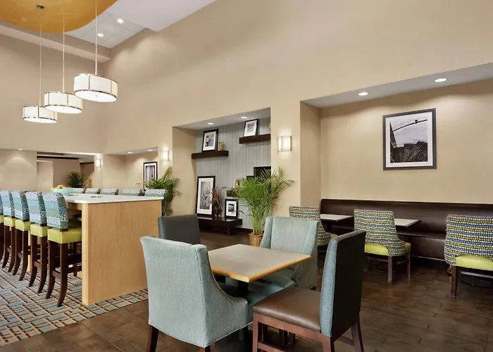 Hampton Inn & Suites Brunswick