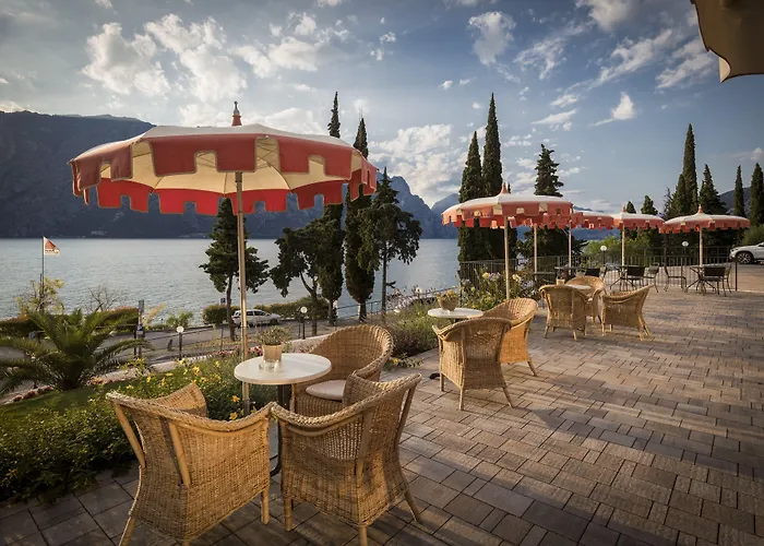 Hotel Oasi Beach