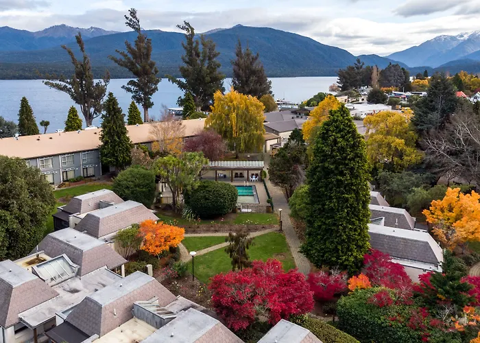 Distinction Te Anau Hotel & Villas