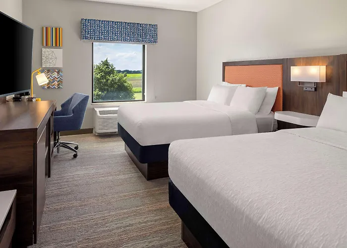 Hampton Inn Fairmont