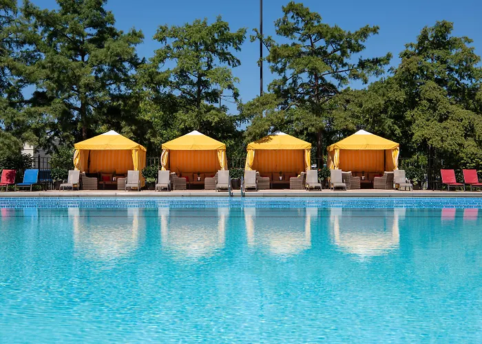 Nced Conference Center & Hotel