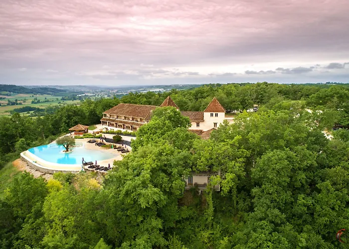 Le Belvedere Hotel Et Bien Etre
