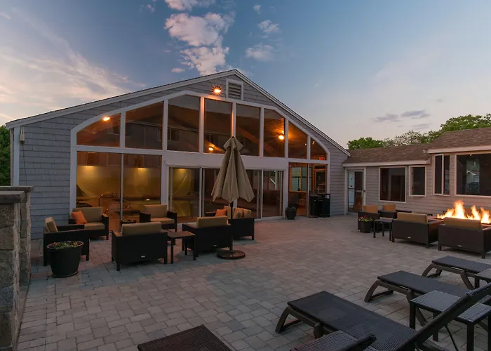 Rockport Inn And Suites