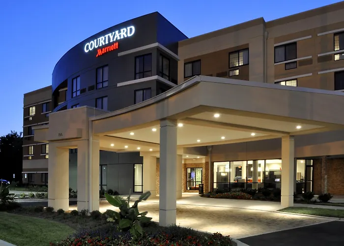 Courtyard By Marriott Clarksville