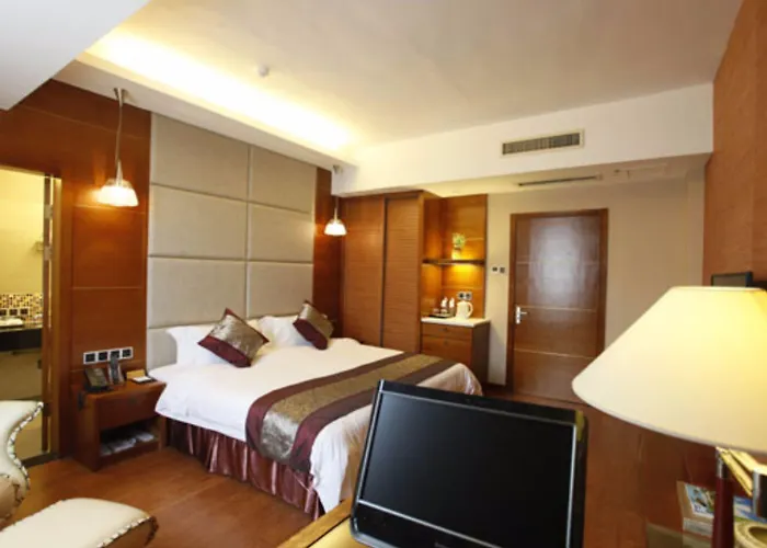 Wuyishan Yuanhua International Grand Hotel
