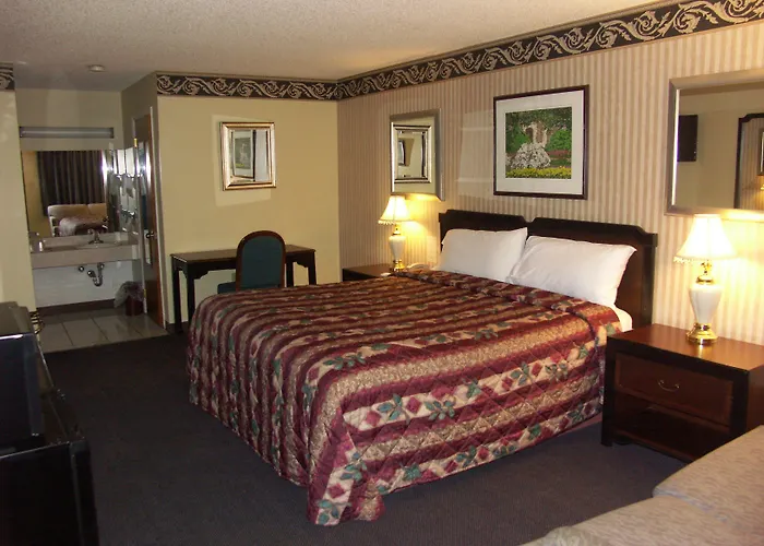 Deerwood Inn & Madison Campground