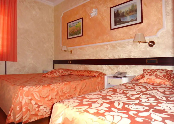 Benny Hotel