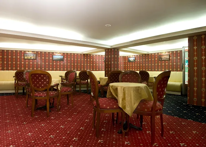 Manhattan Hotel&Restaurant