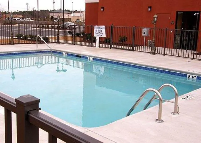 Comfort Suites Wilson - I - 95