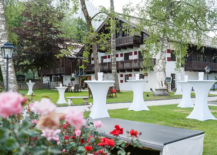 Schloss Prielau Hotel & Restaurants