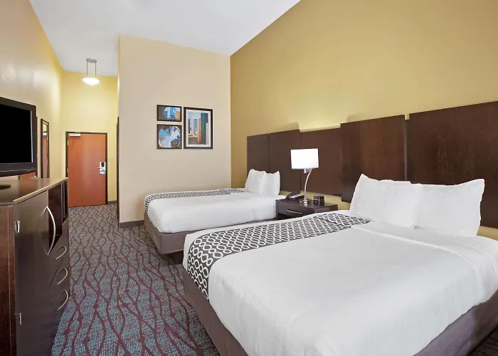 La Quinta Inn & Suites By Wyndham Houston Pasadena North