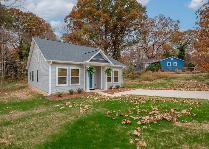Charming 3Br Belmont Bungalow