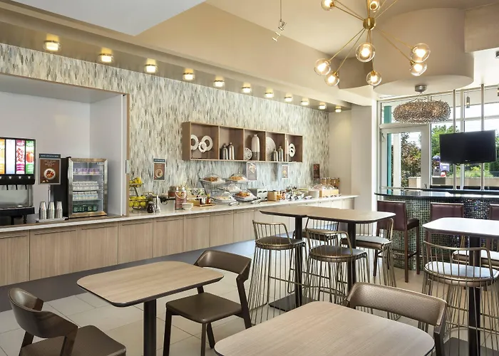 Springhill Suites By Marriott Philadelphia Airport / Ridley Park