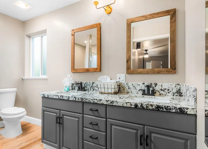The Inn At Boatworks, Lake Tahoe