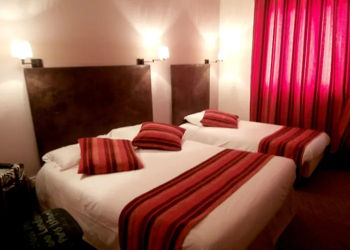 Le Merle Blanc Hotel Logis