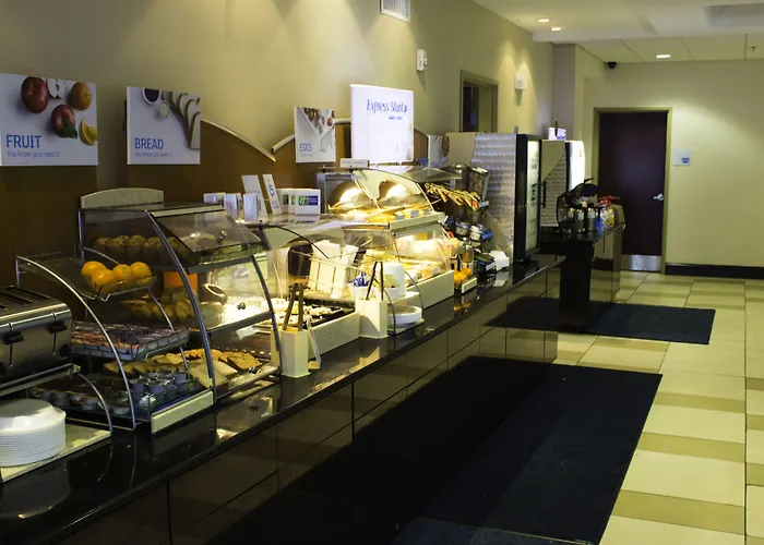 Holiday Inn Express & Suites Havelock Northwest New Bern By Ihg