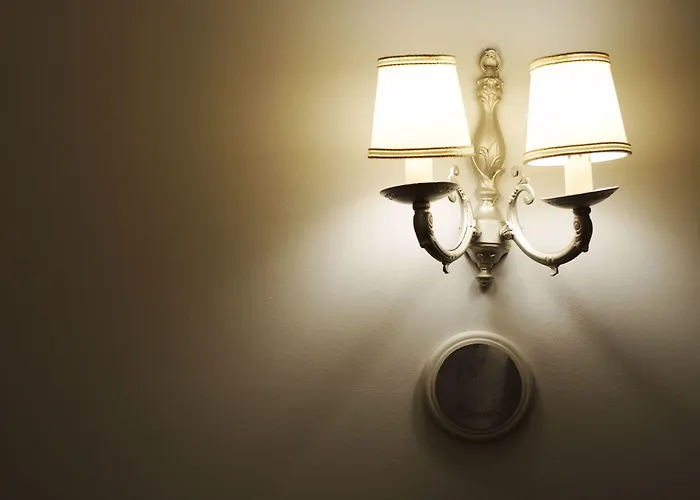 Kar'S Hotel