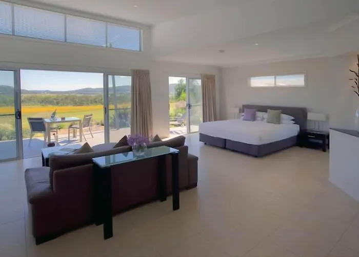 Azjure Studio Retreat