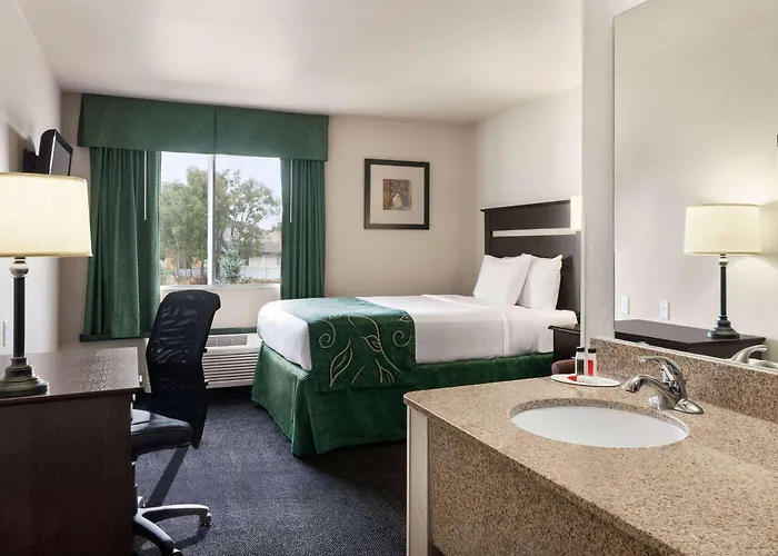 Travelodge By Wyndham Mcalester