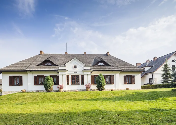 Hotel Sarmata Zespol Dworski
