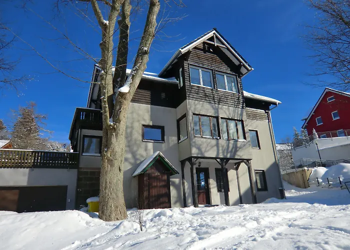 Pension Oberhof 810 M