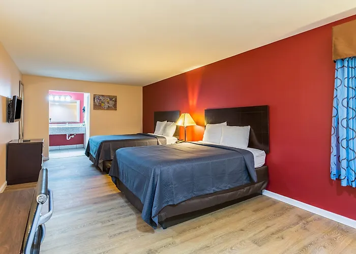 Quality Inn & Suites Bridge City Orange