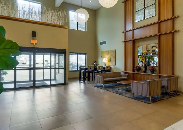 Best Western Plus Lacey Inn & Suites