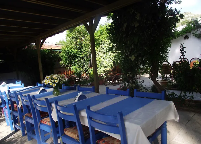 Dardanos Hotel