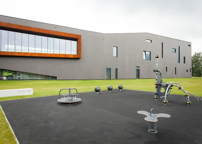 Miura Art Hotel