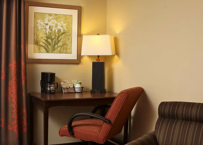 Hampton Inn & Suites Fargo Medical Center
