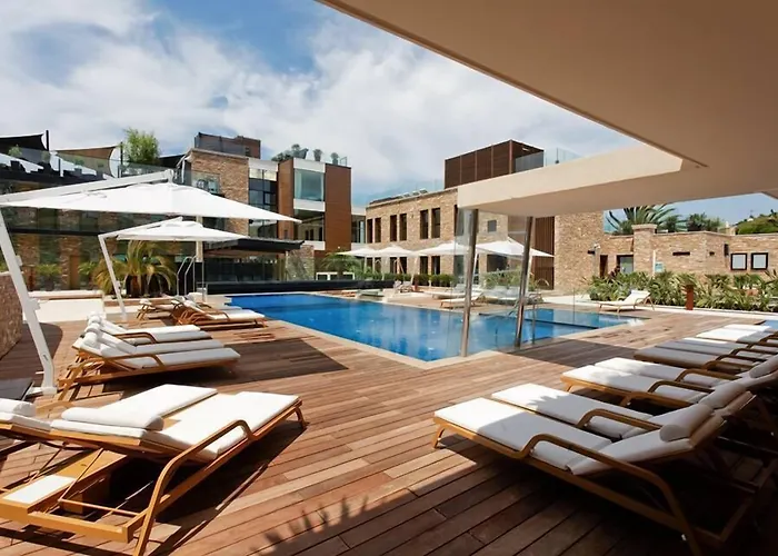 Hostellerie La Farandole