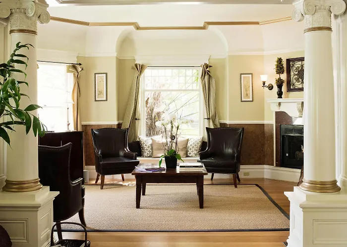 1801 First Luxury Inn